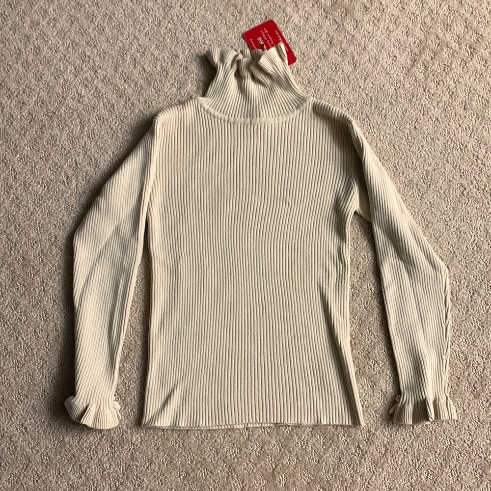 Brand new (European brand): robbed ruffle cuff and neck for little girl